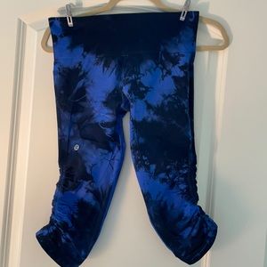 Fitness cleanout!Used LululemonYogaCapri leggings